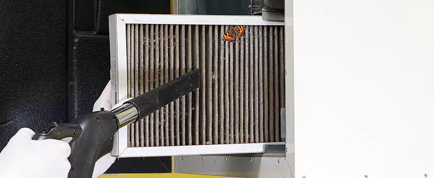 Clogged Air Duct Cleaning Process in East Highland Park, VA