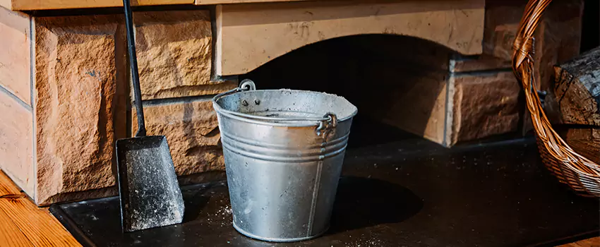 Clean The Fireplace Mantle And Hearth in East Highland Park, Virginia